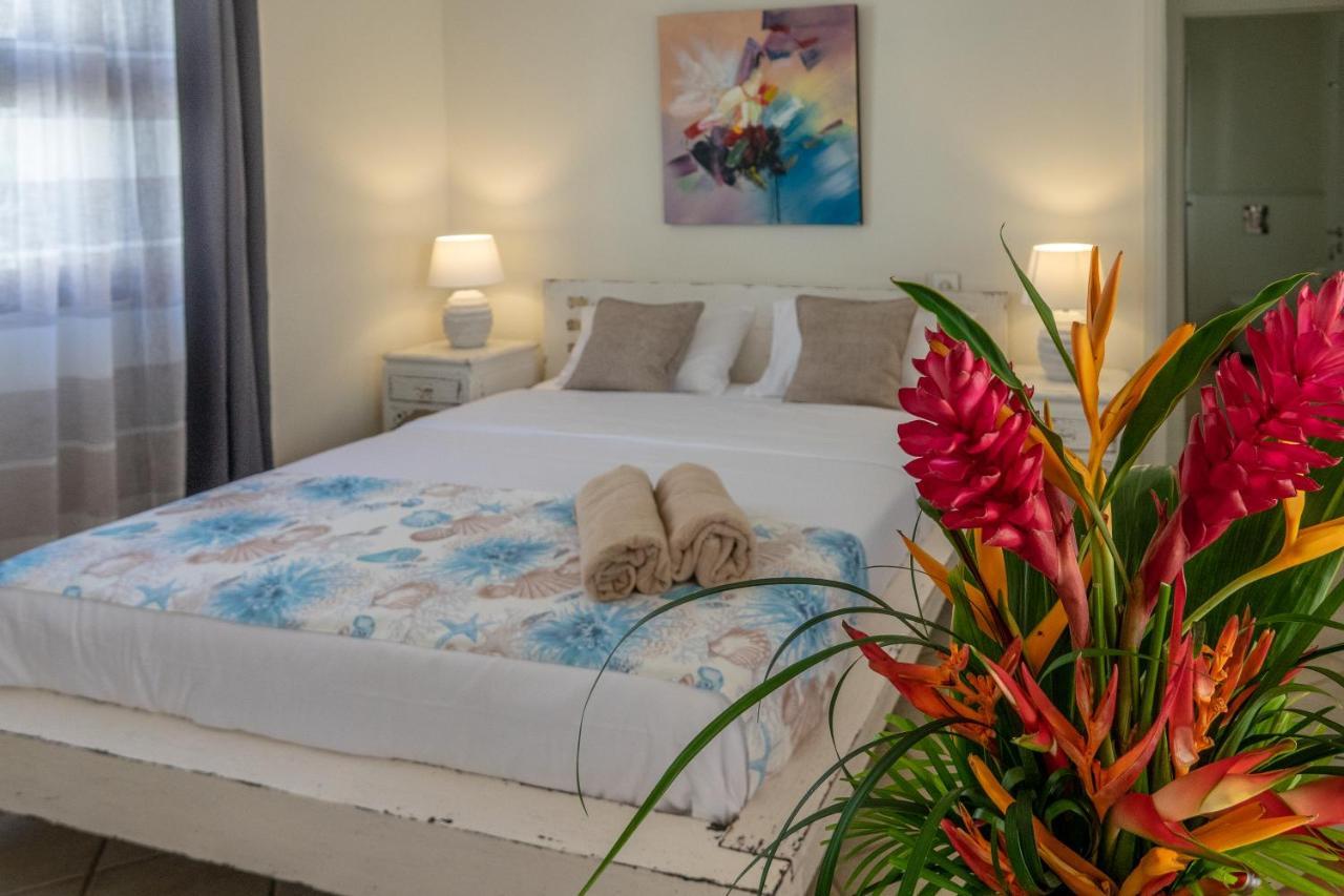 Hacienda Plaza Hotel Pereybere Beach Buitenkant foto