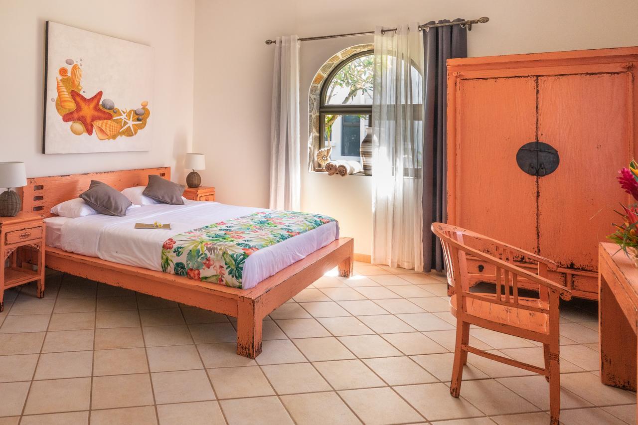 Hacienda Plaza Hotel Pereybere Beach Buitenkant foto